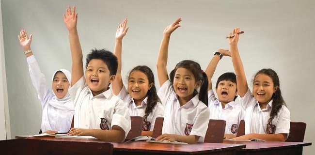 Desa Adaut Gelar Program “Belajar Sore” untuk Anak-anak Sekolah Dasar